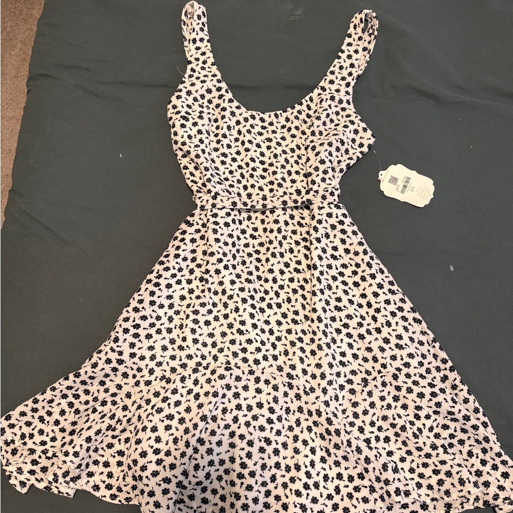 Floral Print Sleeveless Dress with waist band